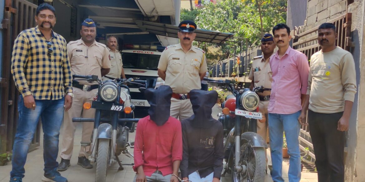 2 बुलेट बाइक के साथ 2 शातिर चोरो को गुजरात से MHB पुलिस ने किया गिरफ्तार.