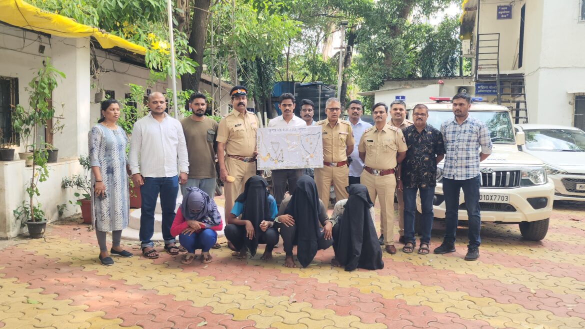 रात में ताला तोड़कर चोरी करने वाले गैंग के 4 आरोपी को कुरार पुलिस ने किया गिरफ्तार।