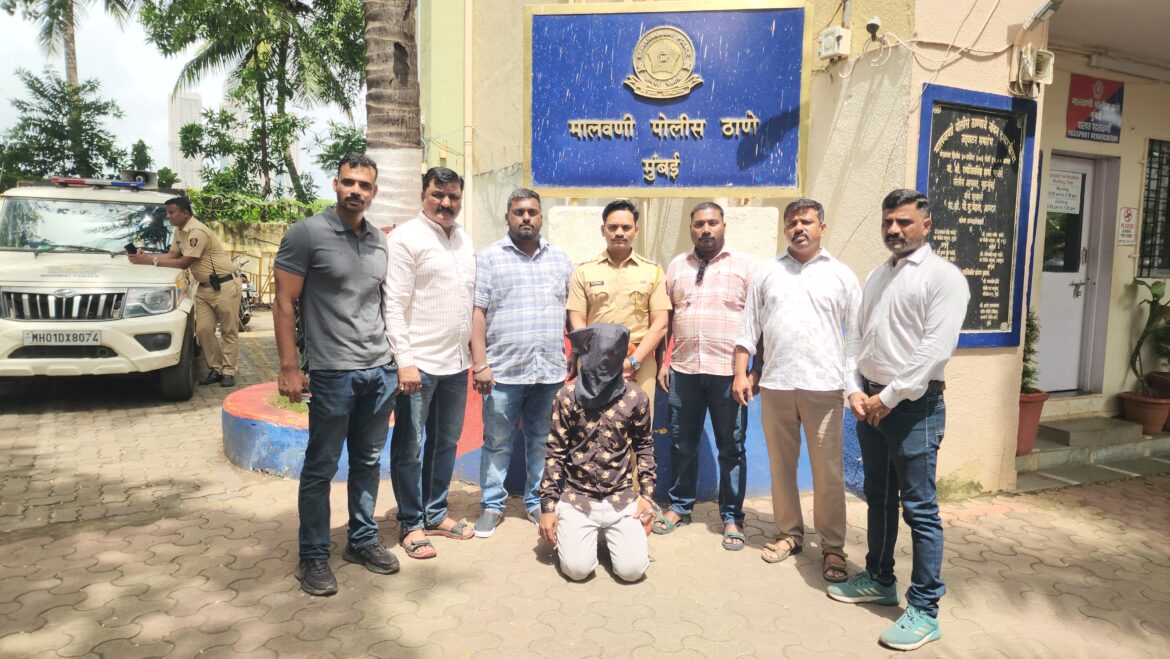 मालवणी पुलिस ने एक देशी पिस्टल और 4 जीवंत कारतूस के साथ एक आरोपियों को किया गिरफ्तार।